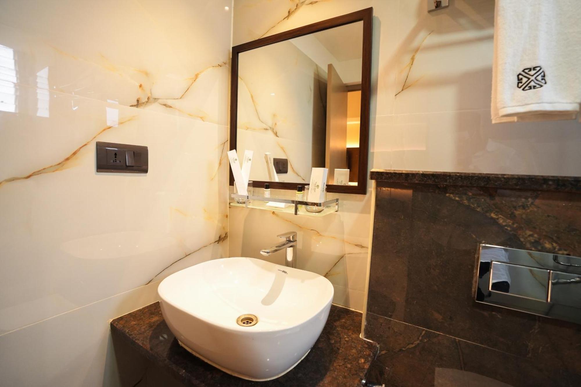 Vaishnavi Residency Hotel Bangalore Eksteriør billede