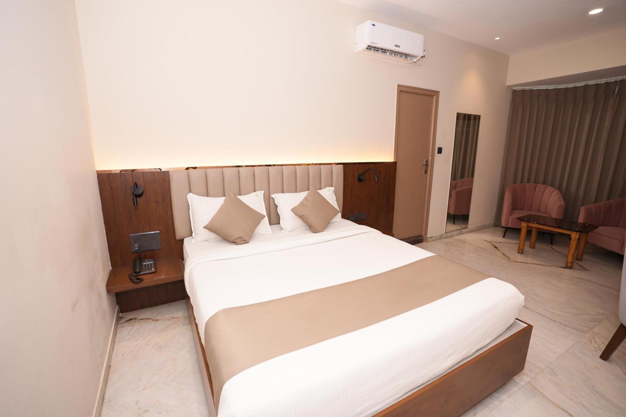 Vaishnavi Residency Hotel Bangalore Eksteriør billede